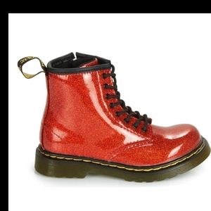 Dr martens air waiz boots size 7.